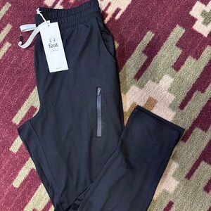 Feat Black Joggers